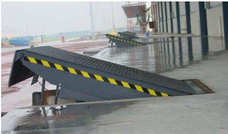 液壓登車橋 液壓登車橋